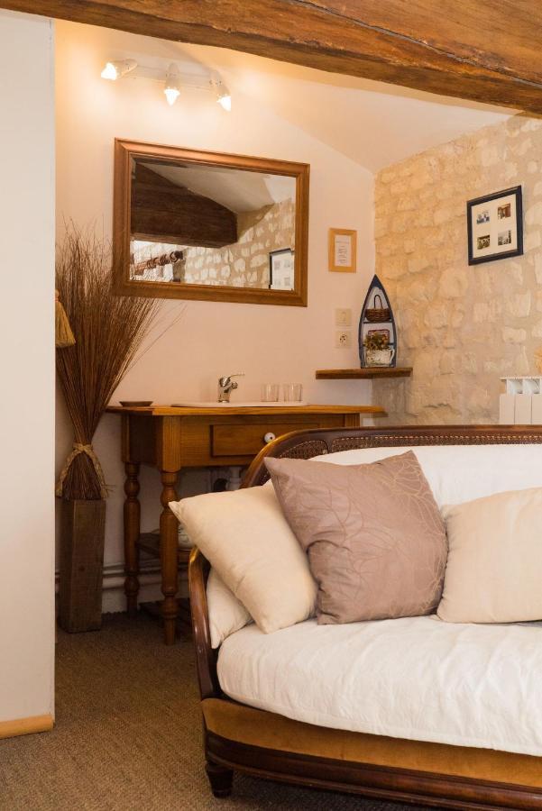 Le Clos Des Fayes Berthegon Bagian luar foto
