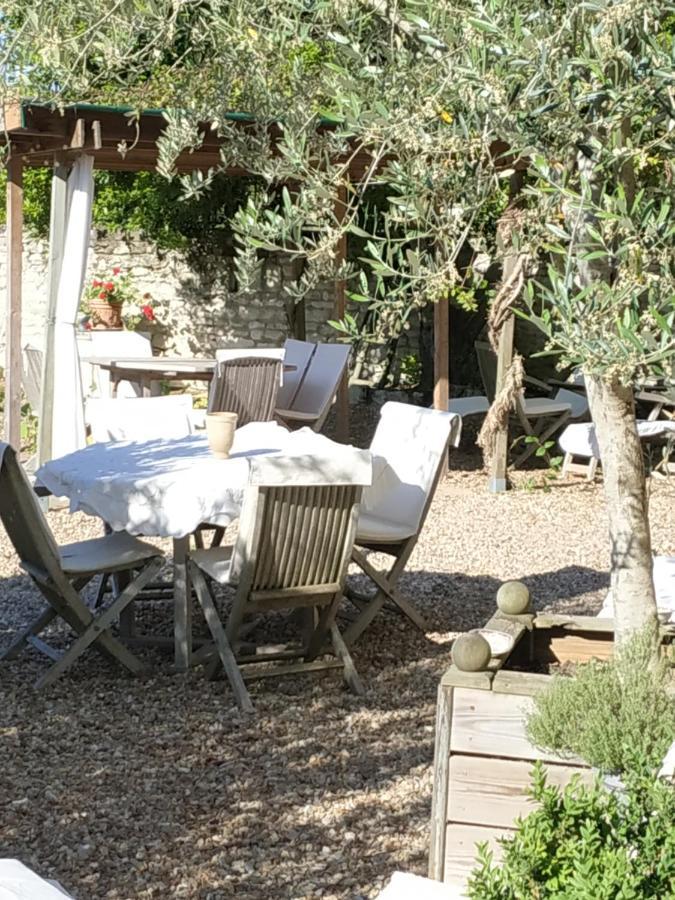 Le Clos Des Fayes Berthegon Bagian luar foto