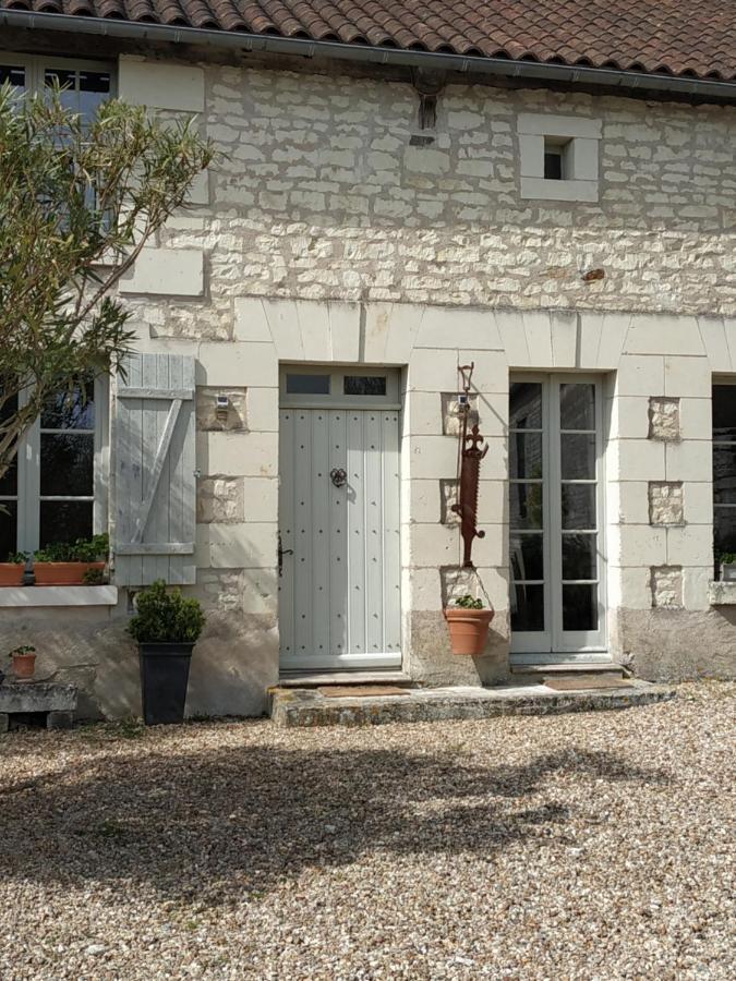Le Clos Des Fayes Berthegon Bagian luar foto
